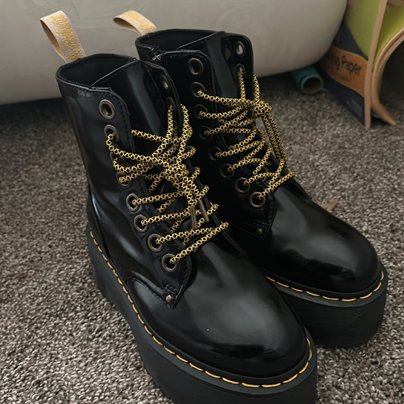 DR. MARTENS Jadon Womens Platform Boots - Picture 3 of 7
